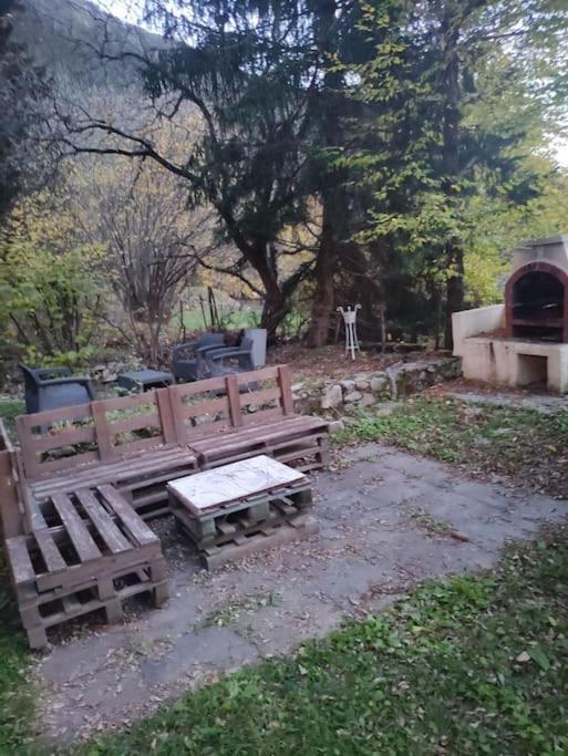 Chalet Accueillant Et Familial Saint-Martin-Vésubie エクステリア 写真